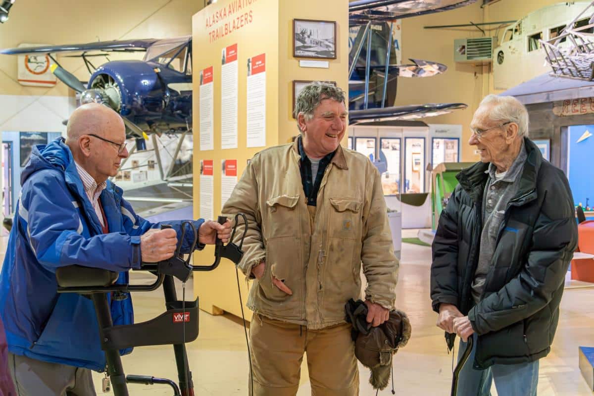 Baxter Senior Living | Residents on a trip to the museum